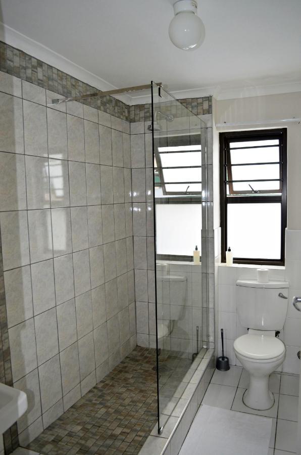 Broadway Self Catering Apartments Дърбанвил Екстериор снимка